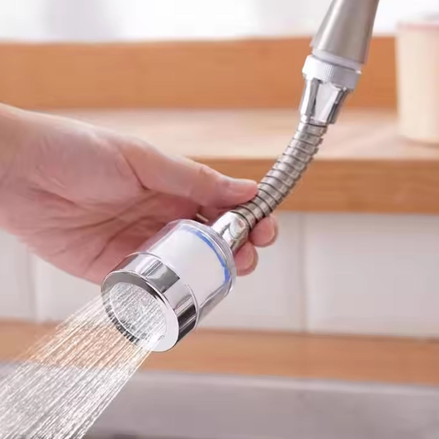 Flexible Faucet Extender – 360° Tap Sprayer & Water-Saving Aerator