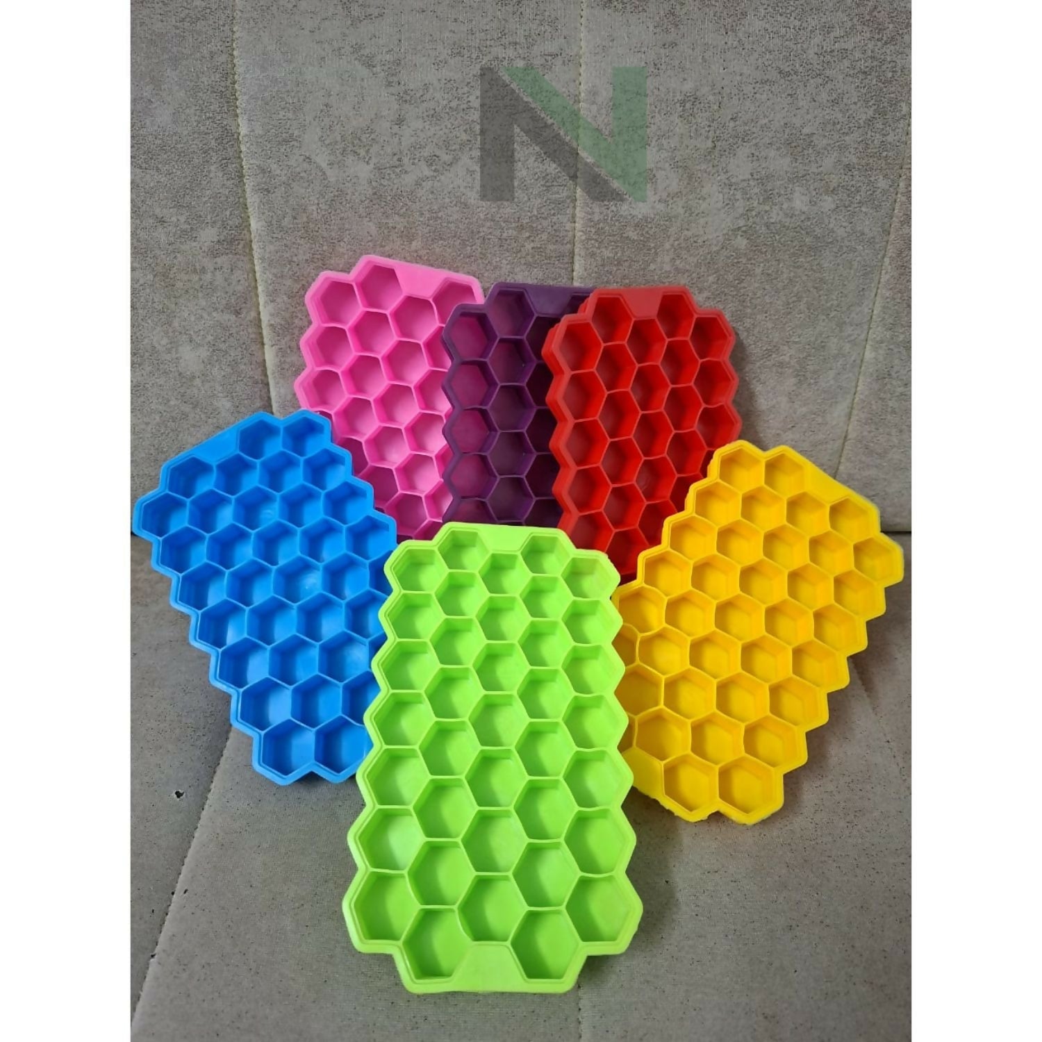 Honeycomb Ice Tray Pack of 3 – Flexible Multi-Color Cubes - 5